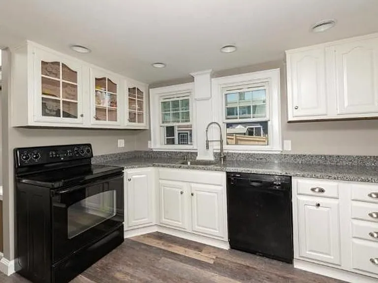 11A Richfield St #A — Photo 3