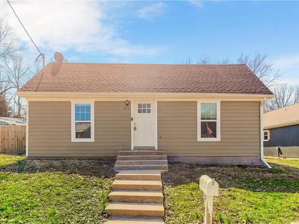 213 W 18th St, Higginsville, MO 64037