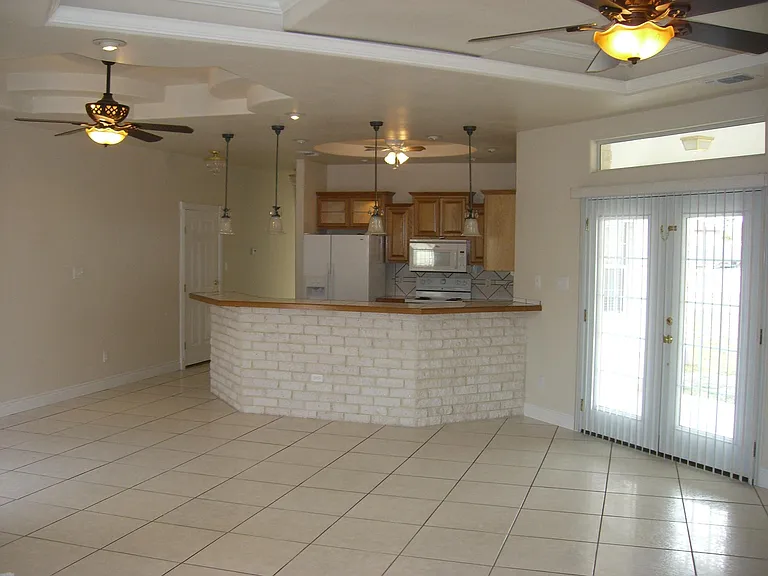 306 Mountain View Dr — Photo 7