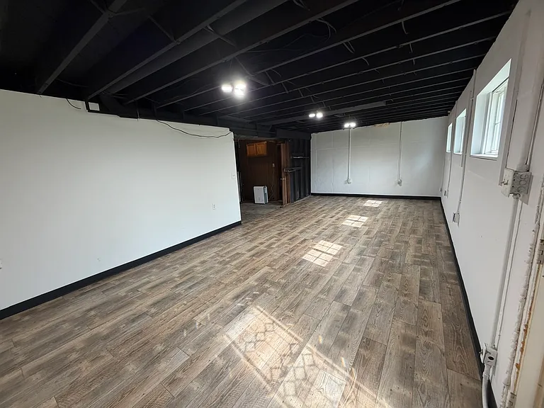 104 Market St — Photo 33