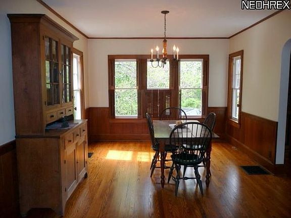 3rd image of 1228 Highland Ave