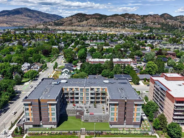 925 Leon Ave #424, Kelowna, BC V1Y 0E5