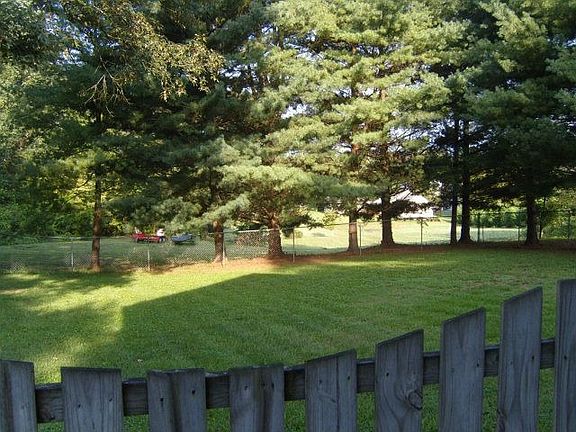 5th image of 1249 Belmont Dr