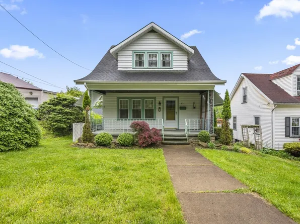 631 E Spruce St, Titusville, PA 16354