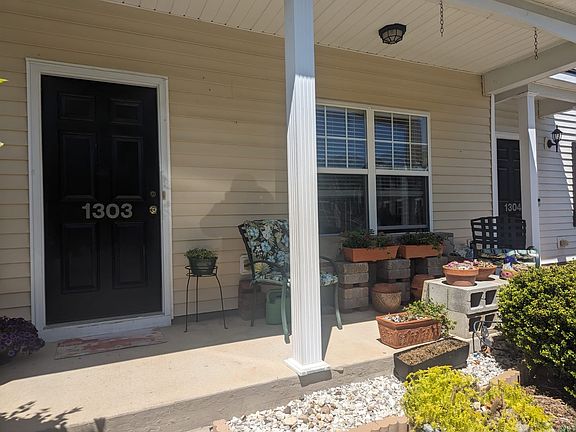2nd image of 1725 Tw Alexander Dr Unit 1303