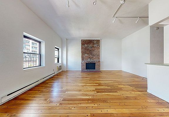 4th image of 342 E 84th St APT 4