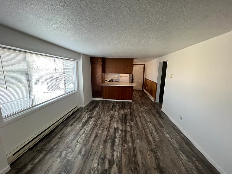 1005 Foys Lake Rd — Photo 11