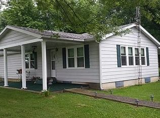 259 N Summit St, Hoyleton, IL 62803