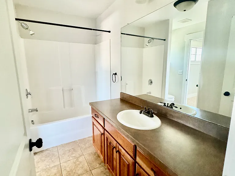 177 S 4 W — Photo 37