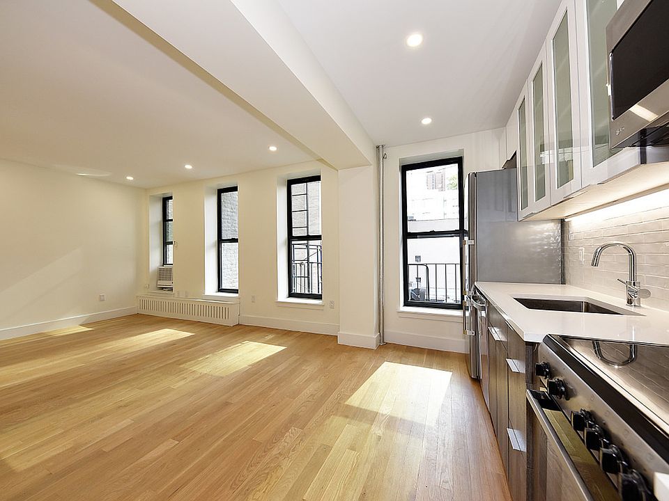 1st image of 245 E 55th St #4R