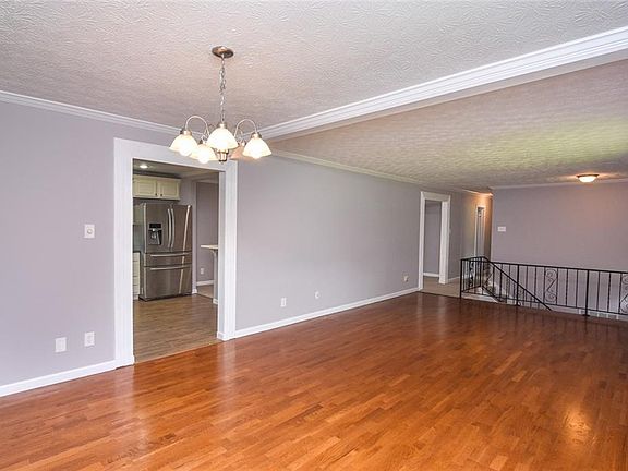 5th image of 399 Foxfire Dr SW