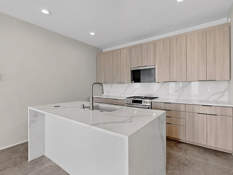 705 Alcalde Pl SW #1 — Photo 3