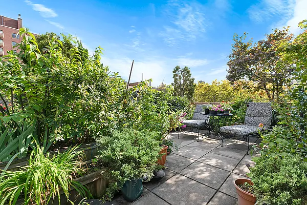 Sold by Corcoran | media 13