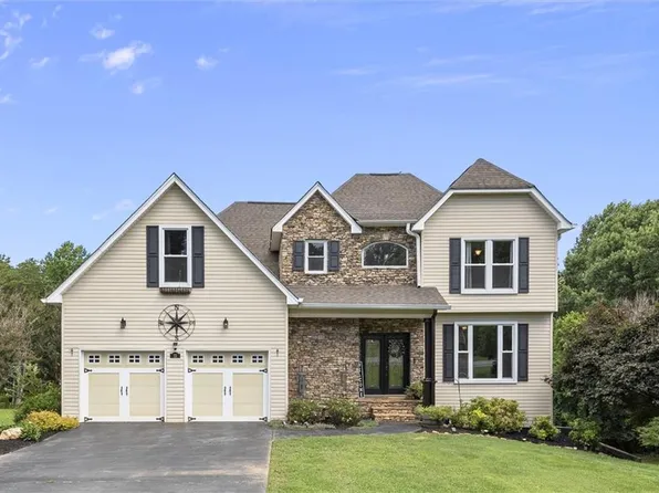 15 Hyalite Rd E, Dahlonega, GA 30533