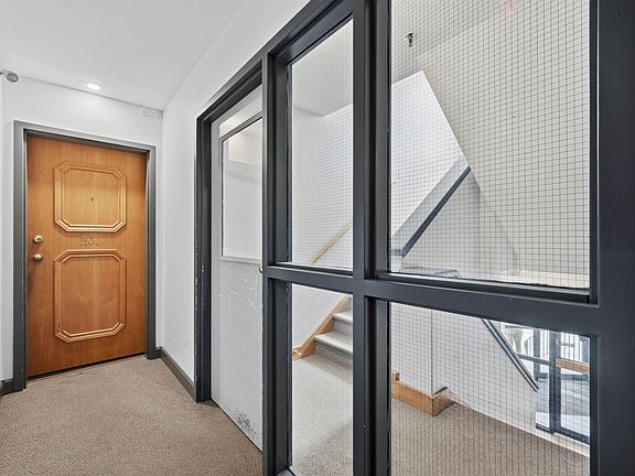 3rd image of 131 Farnham Gate Rd #201