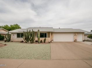 17409 N Cottonwood Dr, Sun City, AZ 85373