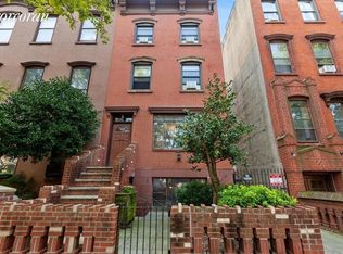 126 Kent St, Brooklyn, NY 11222