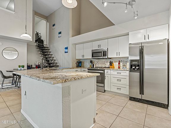5th image of 420 TIMBERWALK Court #1227