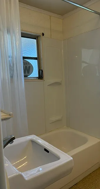 2 bed, 1200 sqft, $1,250 — Photo 3