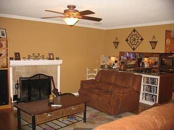 3rd image of 33003 Arizona St