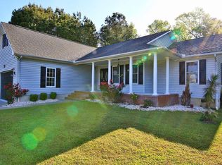 106 Silver Lake Ct, Peletier, NC 28584