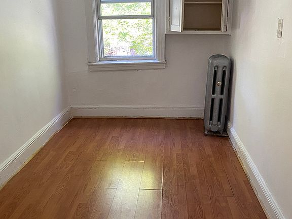 5th image of 61-12 37th Ave #2
