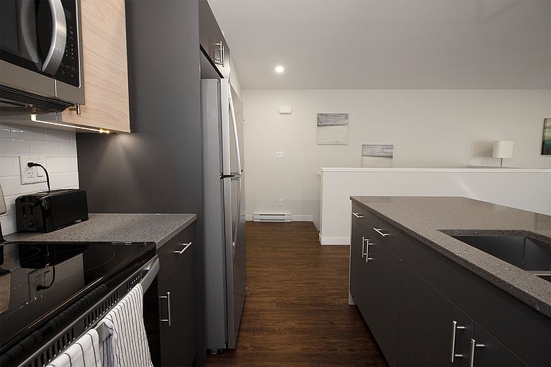 Winnipeg Apartment for rent - 4 Bedrooms — photo 4