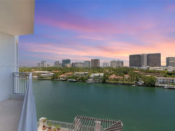 9751 E Bay Harbor Dr #8D, Bay Harbor Islands, FL 33154