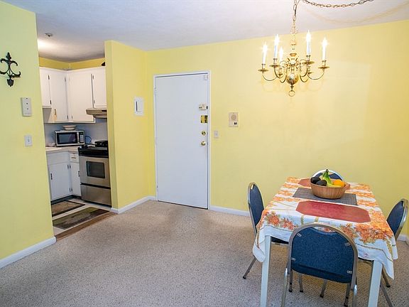 4th image of 110 Boston Post Rd E APT 104