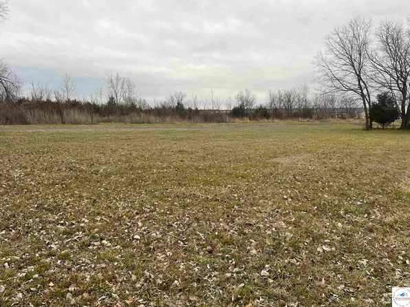 2135 E 7th St, Sedalia, MO 65301