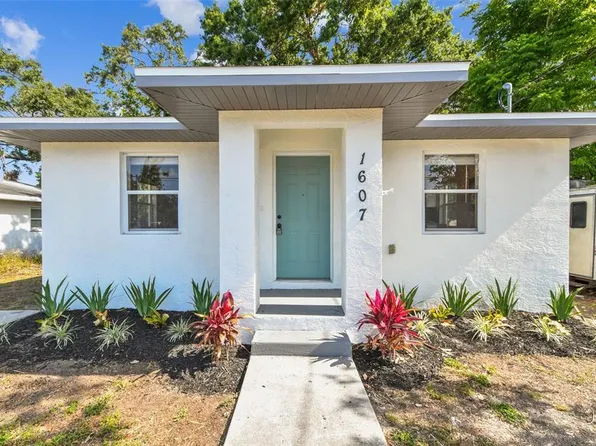 1607 34th Ave E, Bradenton, FL 34208