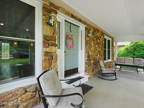 4th image of 3711 Briar Ridge Rd