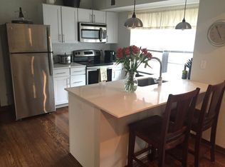 7567 Clayton Rd APT 102, Saint Louis, MO 63117