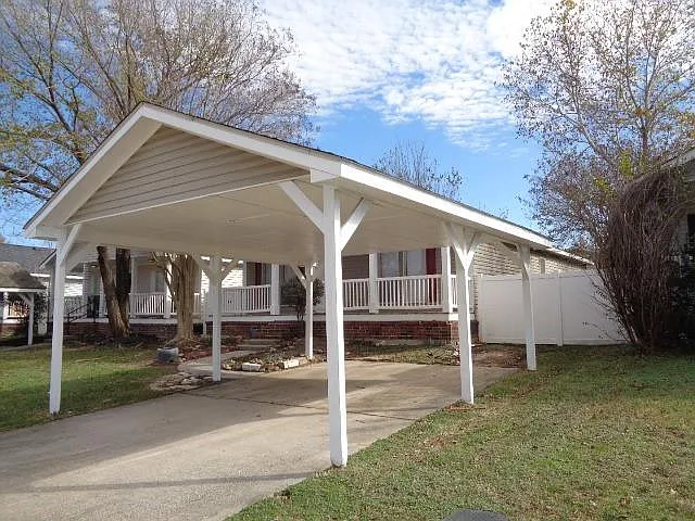 10015 Summerberry Ln — Photo 3