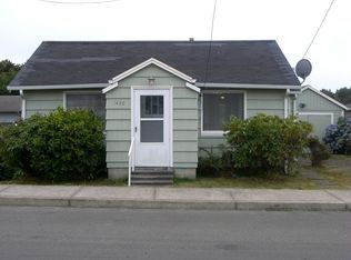 1420 NW 17th St, Lincoln City, OR 97367