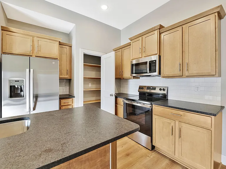 576 Long Path Ct — Photo 22