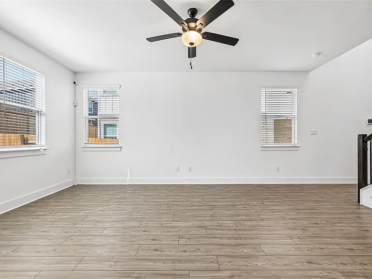 155 Sycamore Pines Ln — Photo 14