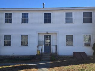 12 Grosvenor St #3, Lowell, MA 01851