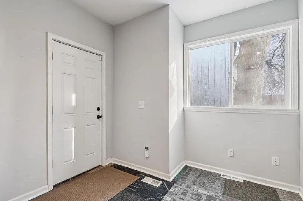 Building Photo - 2635 Colfax Ave N #1