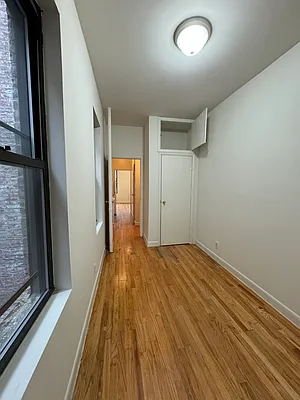 Rented by Peter R. Hungerford, LREB | media 16