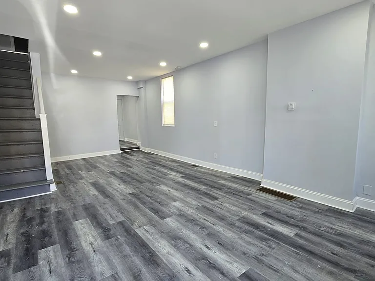 1722 1/2 W Juniata St — Photo 2