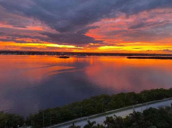 5280 N Ocean Drive #15 E, Singer Island, FL 33404