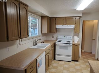 975 Juanita Ave, Hermiston, OR 97838