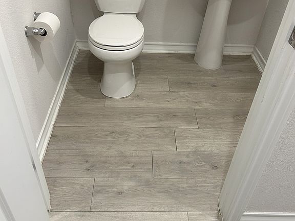 Downstairs guest bathroom