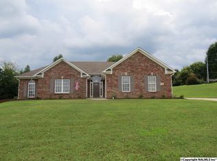 137 Danika Dr, Huntsville, AL 35806