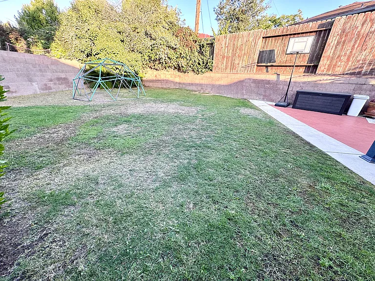 4636 Talisman St — Photo 24