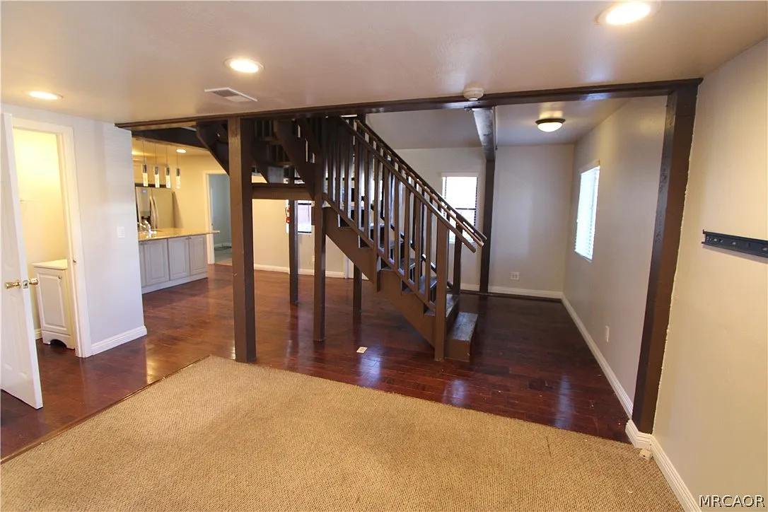 3 bed, 1.5 bath, 1100 sqft, $1,850 — Photo 4