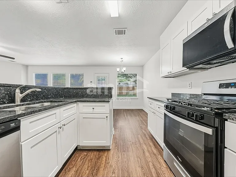 9151 Autumn Harvest Dr — Photo 4