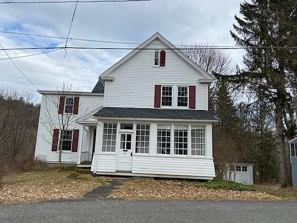 2nd image of 61 Taconic Ave