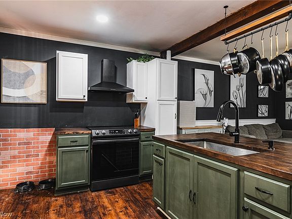 5th image of 2776 Meadowview Dr